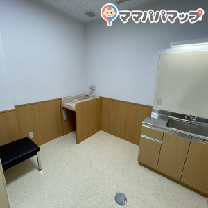 ヤマダデンキ Tecc LIFE SELECT 高岡店(1F)の授乳室・オムツ替え台情報 画像1