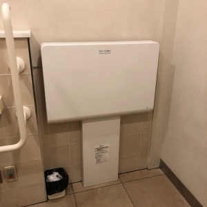 京王リトナード永福町(2F)の授乳室・おむつ替え台の写真(4枚目)