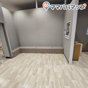 赤ちゃん本舗 ららぽーと柏の葉店(3階)の授乳室・オムツ替え台情報 画像8