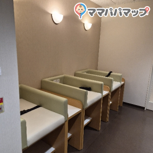 赤れんがテラス2F(2F)の授乳室・おむつ替え台の写真(4枚目)