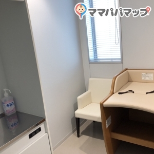 柏原市役所1階の授乳室・オムツ替え台情報 画像1
