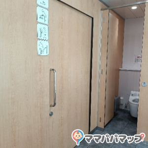 岐阜駅(改札内)のオムツ替え台情報 画像3