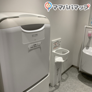 かもめテラス 三陸菓匠さいとう 総本店のオムツ替え台情報 画像2