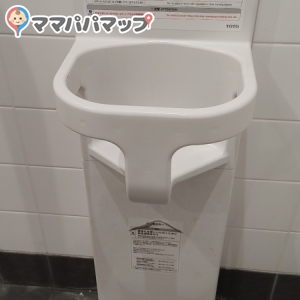 ジーユー豊川正岡店(1F)のオムツ替え台情報 画像1