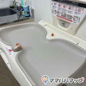 市立住吉図書館(1F)の授乳室・オムツ替え台情報 画像2