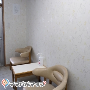 姫路市立動物園(はく製展示室横の一角)の授乳室・オムツ替え台情報 画像4