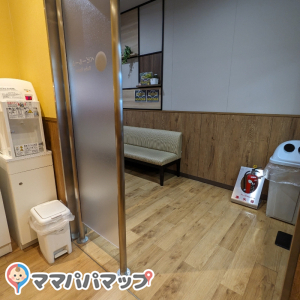 カインズ広島LECT店(1F)の授乳室・オムツ替え台情報 画像2