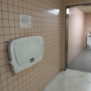 あべのベルタ(1F)の授乳室・おむつ替え台の写真(3枚目)