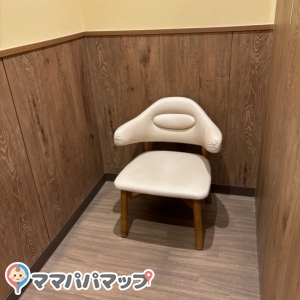 ホームプラザナフコ富合店(1F)の授乳室・オムツ替え台情報 画像1