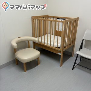 コストコホールセール 小郡倉庫店の授乳室・おむつ替え台の写真(2枚目)