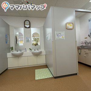 文京区子ども家庭支援センター ぴよぴよひろば(5F)の授乳室・オムツ替え台情報 画像2