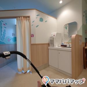 図書館キッズスペース(6th floor)の授乳室・オムツ替え台情報 画像2