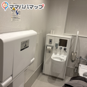 仙台市若林区文化センターのオムツ替え台情報 画像3