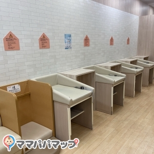 イオンモール広島祇園赤ちゃん休憩室（3F）の授乳室・オムツ替え台情報 画像2