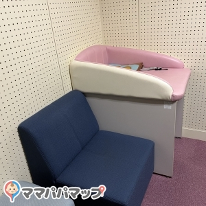 福井市立みどり図書館(1F)の授乳室・オムツ替え台情報 画像5