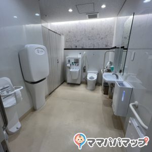 青葉台整形外科リウマチ科(3F)のオムツ替え台情報 画像1