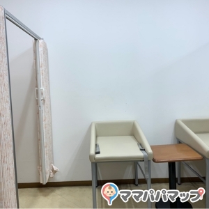 オダキューＯＸ狛江店(1F)の授乳室・オムツ替え台情報 画像7