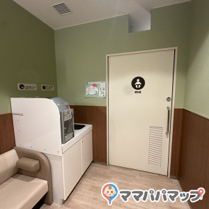 三井アウトレットパーク 倉敷(1F カフェテリア内)の授乳室・オムツ替え台情報 画像3