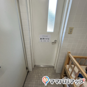 西松屋今治インター店(1F)のオムツ替え台情報 画像3