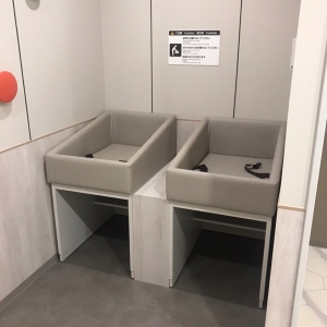 イオンモール東浦(2F フードコート)の授乳室・オムツ替え台情報 画像9