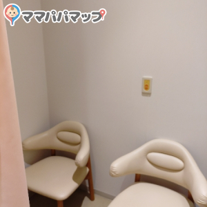 橿原市役所分庁舎 ミグランス(2F)の授乳室・おむつ替え台の写真(3枚目)