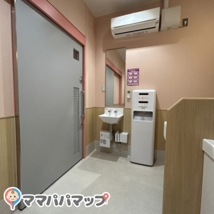 イオンタウン浜松新橋の授乳室・オムツ替え台情報 画像2