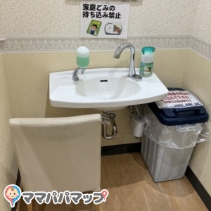 ジョーシン住吉店(1F)の授乳室・オムツ替え台情報 画像1
