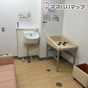 群馬大学医学部附属病院(1F)の授乳室・オムツ替え台情報 画像1
