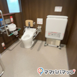 苦楽園口駅（改札内）(1F)のオムツ替え台情報 画像1