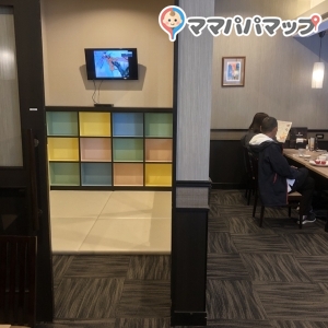 キッズスペースに併設されています。