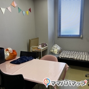 手洗い水道もあり、哺乳瓶を流水で冷やせます。