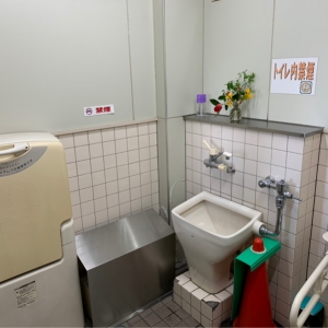 多目的トイレ おむつ台