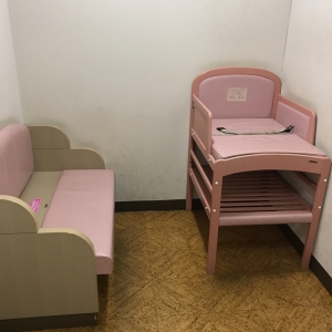 草加市立中央図書館(4F)の授乳室・オムツ替え台情報 画像4