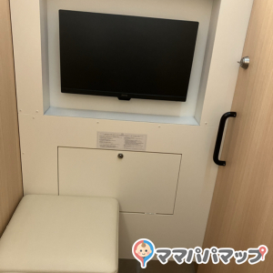 鶴岡八幡宮参拝者休憩所(1F)の授乳室・オムツ替え台情報 画像3