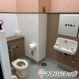 青葉台東急スクエア(4F)の授乳室・おむつ替え台の写真(3枚目)