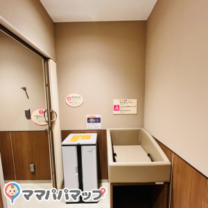 無印良品 イオンモール橿原の授乳室・おむつ替え台の写真(2枚目)
