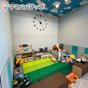 Happily cafe(1F)のオムツ替え台情報 画像1