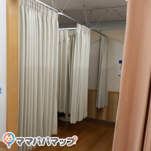 赤ちゃん本舗 大阪本町店(3F)の授乳室・オムツ替え台情報 画像2