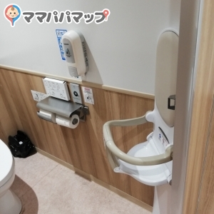 女子トイレに1つ