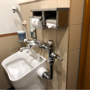 くら寿司　天六駅前店(2F)のオムツ替え台情報 画像1