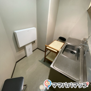 茅ヶ崎市総合体育館(1階授乳室)の授乳室・オムツ替え台情報 画像1