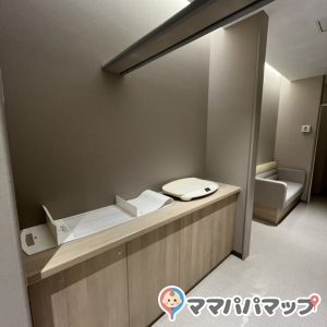 身長体重計あり