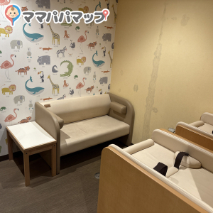 JR東日本 有楽町駅多目的トイレ(中央口改札内)(1F)の授乳室・オムツ替え台情報 画像3