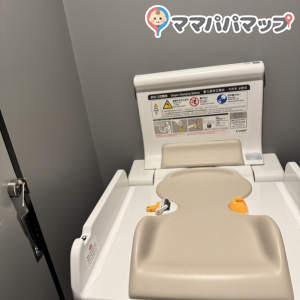GAB pizzeria & caféのオムツ替え台情報 画像1