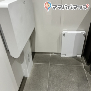 光明池改札内のトイレ