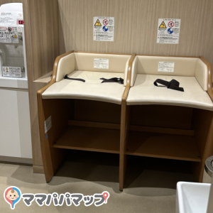 鶴屋百貨店Ｎｅｗ−Ｓ(2F)の授乳室・おむつ替え台の写真(2枚目)