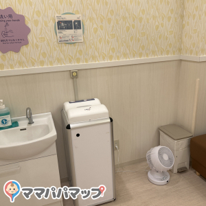 イオン相模原店(3階 赤ちゃん休憩室)の授乳室・オムツ替え台情報 画像3