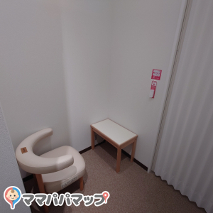 らくがキッズアリオ蘇我店(2F)の授乳室・オムツ替え台情報 画像4