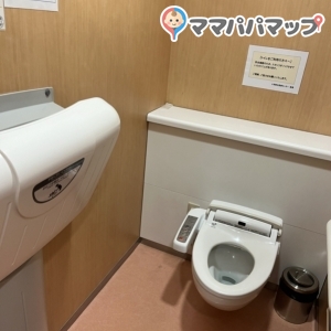 東京都立小児総合医療センター(1F)の授乳室・オムツ替え台情報 画像1