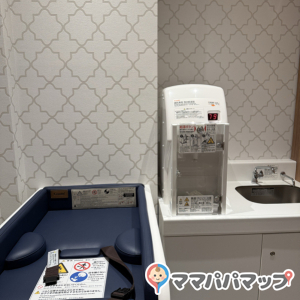 ザ ロイヤルパークホテル 舞浜リゾート 東京ベイ 1階(1F)の授乳室・オムツ替え台情報 画像2